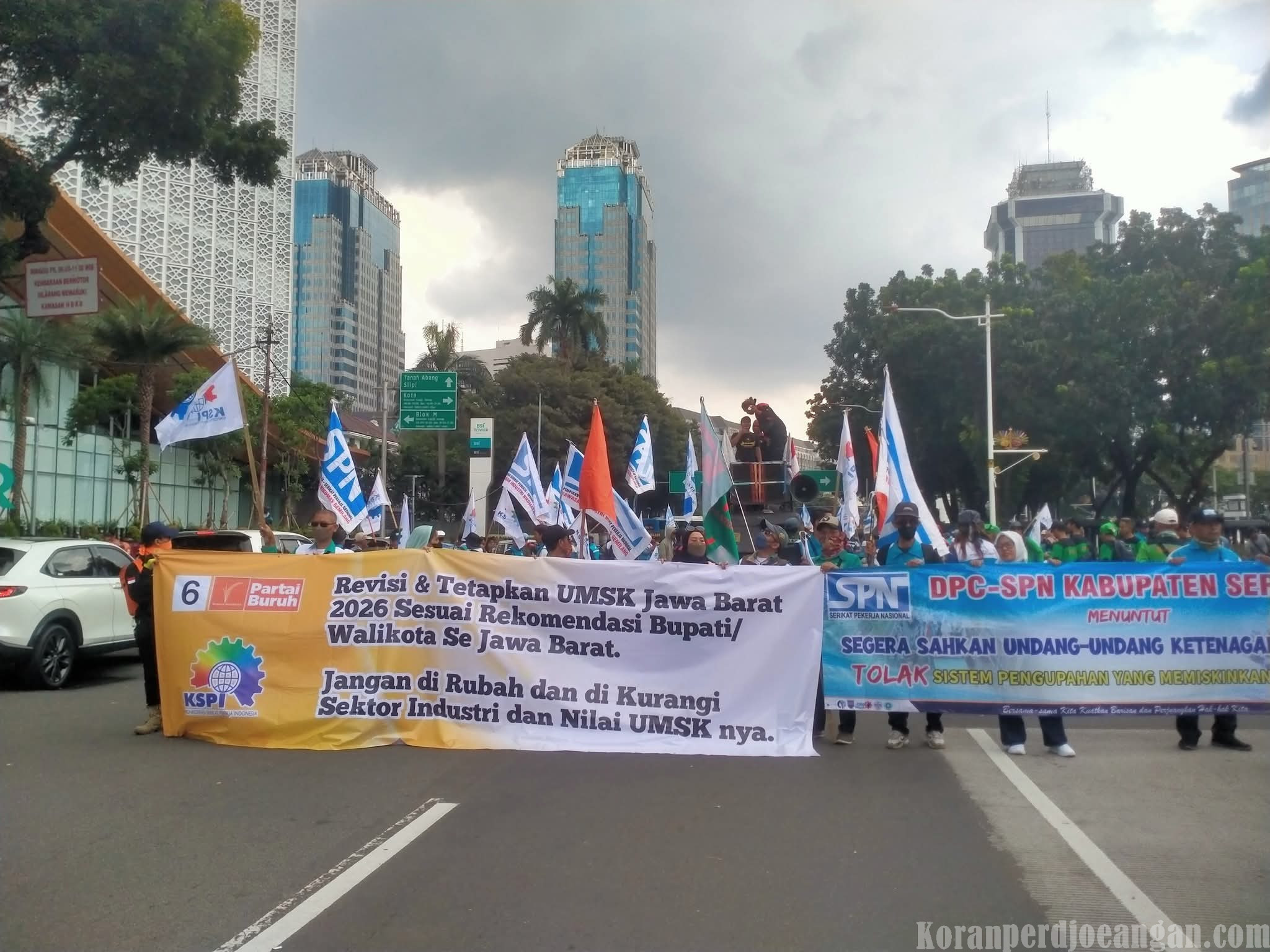 Maraknya Serangan Buzzer Terhadap Buruh, Mencoba Alihkan Isu Penghapusan UMSK