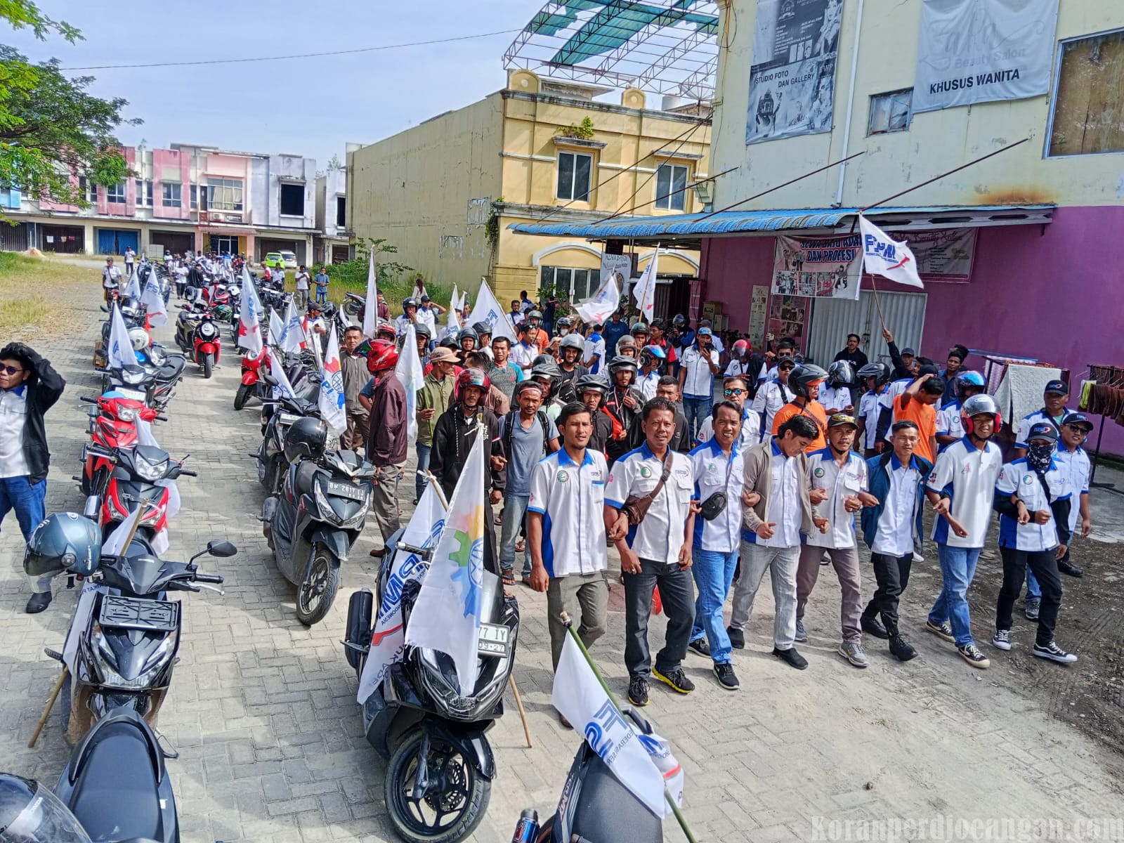 Buruh Riau Di Bawah Bayang Ancaman, Sistem Licik Menjerat Pekerja Tanpa Perlindungan 