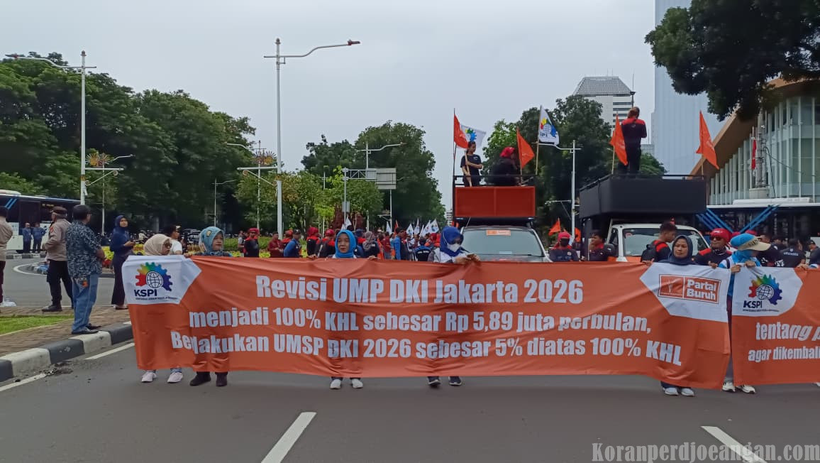 Upah Diklaim Disepakati, Buruh Membantah: Ribuan buruh KSPI Serbu Istana Negara Tuntut Upah 2026 Berbasis KHL