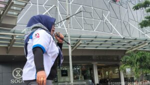 Hari Kedua Aksi, 2.000 Buruh PT PAKERIN Masih Bertahan di Pakuwon Tower Desak LPS Cairkan Dana