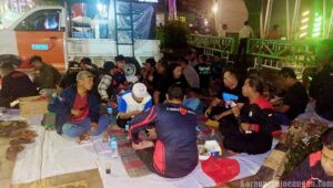 Buruh Pakerin Bertahan dan Menginap di Kemenkuham