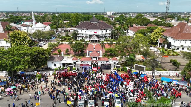 Karawang; Surga Industri atau Ladang Penindasan Buruh?