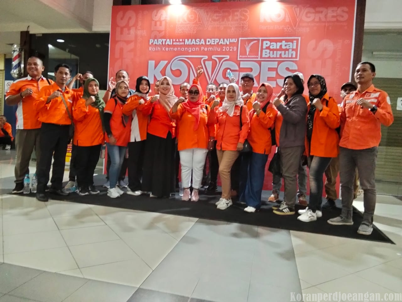 Pembukaan Kongres V Partai Buruh Diikuti Delegasi Seluruh Indonesia, Diwarnai Seminar Internasional