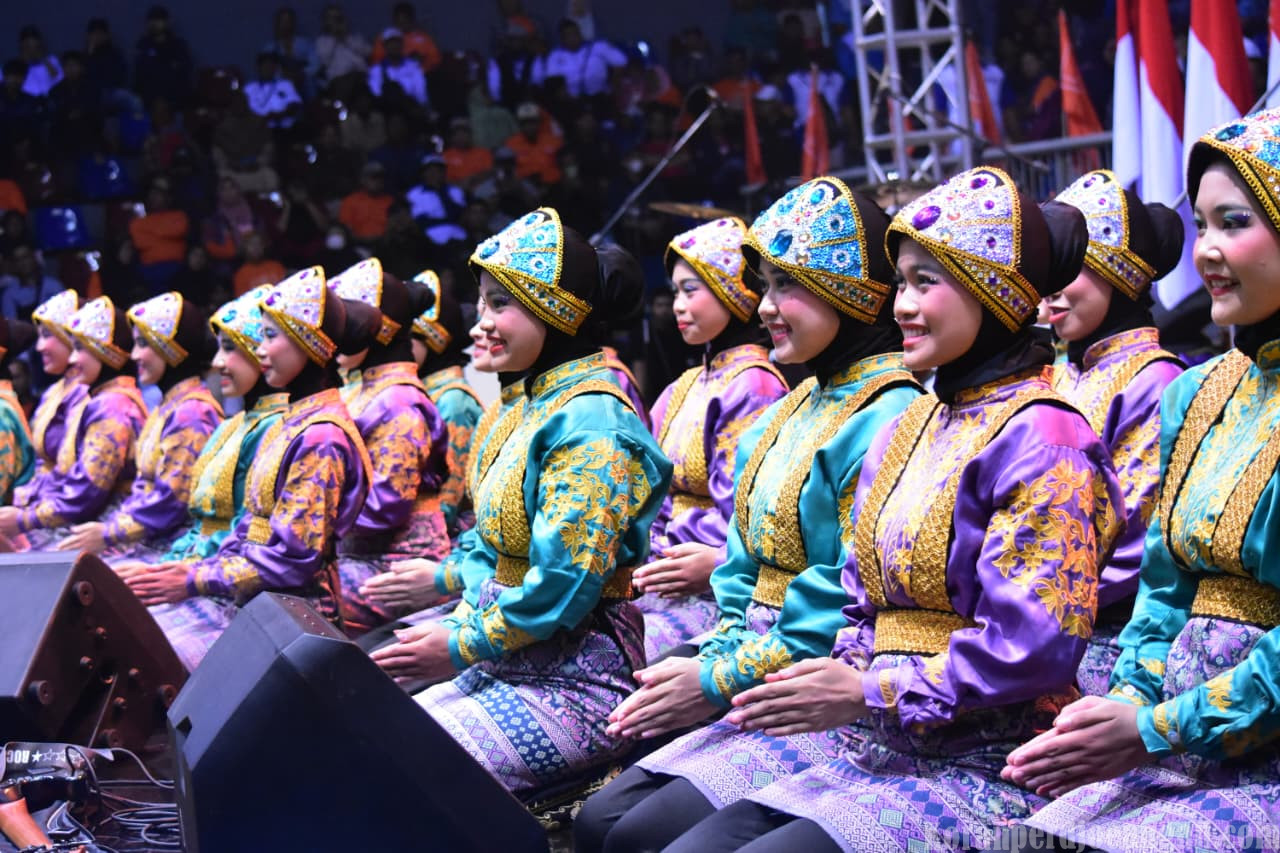 Gemuruh Saman di Kongres V Partai Buruh: Simbol Solidaritas di Jantung Kelapa Gading