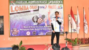 Sambut HUT 14 FKJ, Saung Buruh Gelar Lomba Orasi