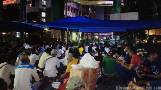 Usir Iblis-Iblis Hukum, Karyawan PT PAKERIN Gelar Istighosah Dikantor Kemenkum RI