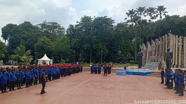 KSPI dan KSPSI AGN Gelar Aksi di Tugu Proklamasi, Suarakan Supremasi Sipil dan RUU Ketenagakerjaan