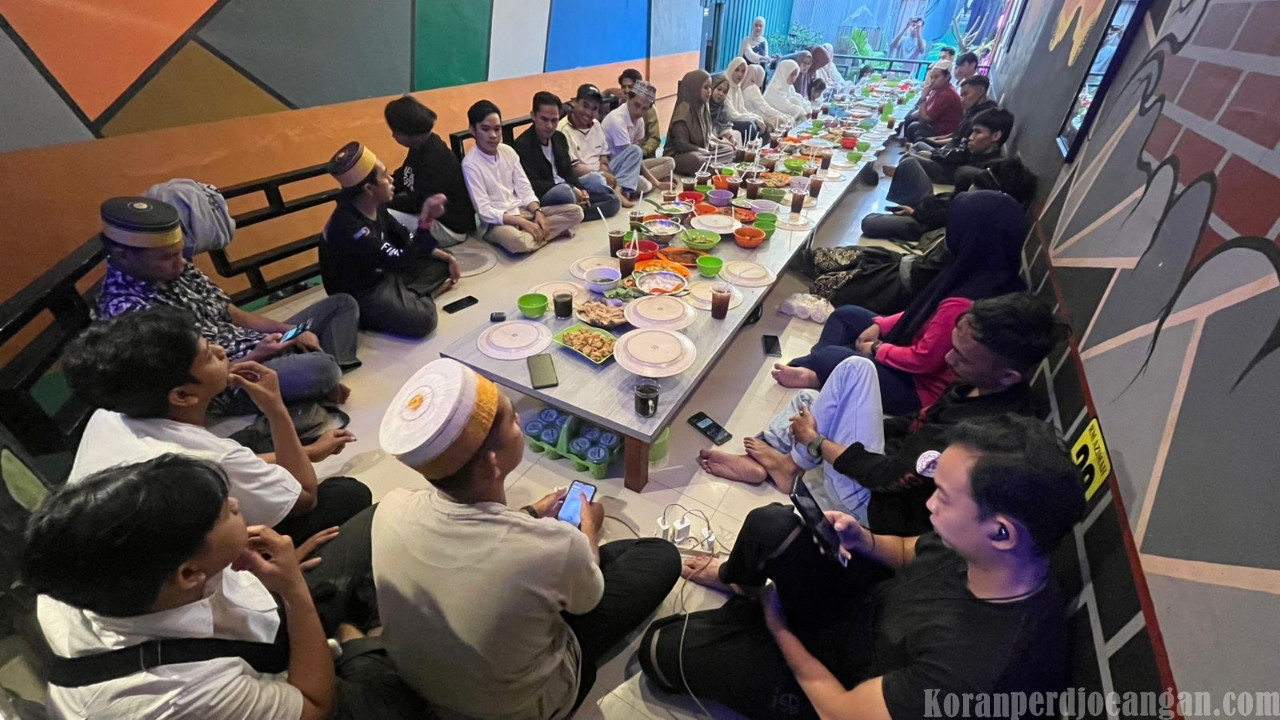 Safari Ramadhan Ke-3 Serikat FSPMI Indomarco Prismatama Kabupaten Bone Adakan Konsolidasi dan Buka Puasa Bersama