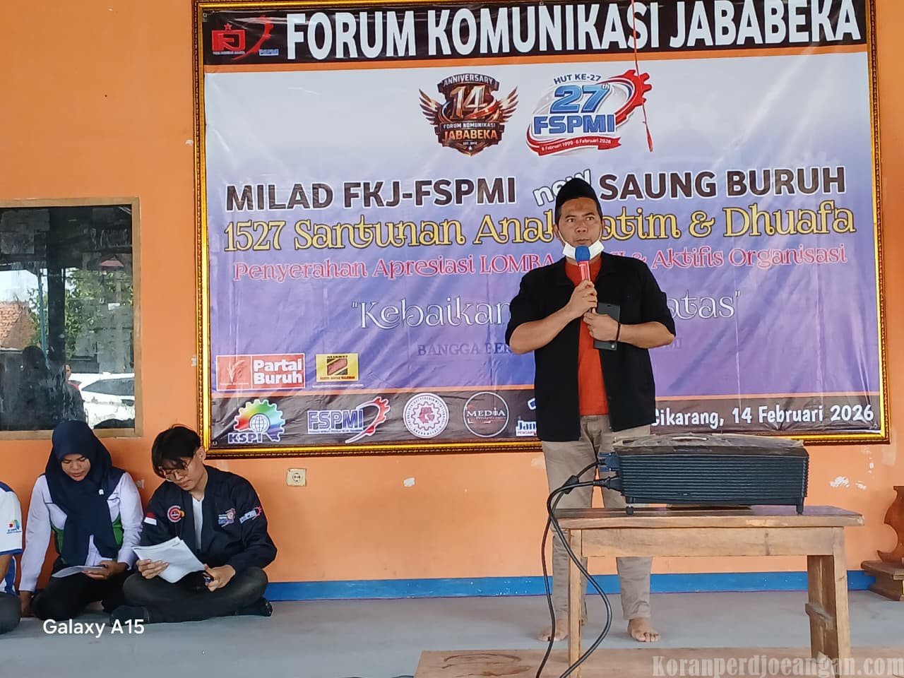 Anggota DPRD Kabupaten Bekasi dari Partai Buruh Hadiri Milad 14 FKJ FSPMI