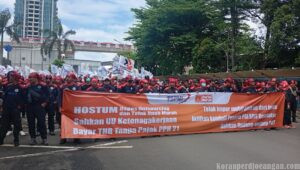 Pemerintah Main Mata dengan Impor Pick Up? Ketua Serikat FSPMI PT Hino Motors Manufacturing Indonesia Tuding Ada Permainan Kotor