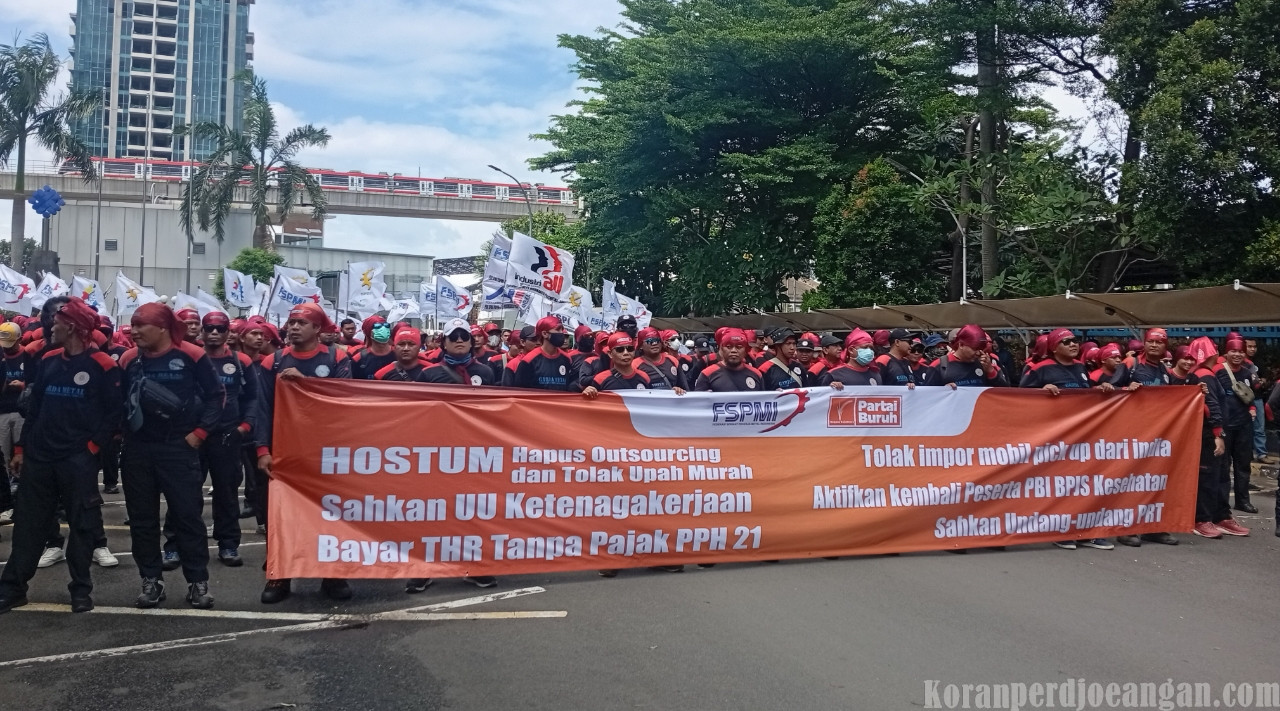 Pemerintah Main Mata dengan Impor Pick Up? Ketua Serikat FSPMI PT Hino Motors Manufacturing Indonesia Tuding Ada Permainan Kotor