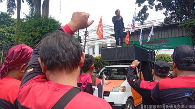 Kawal Sidang Gugatan Internal, Buruh FSPMI Sambangi PN Jakarta Timur