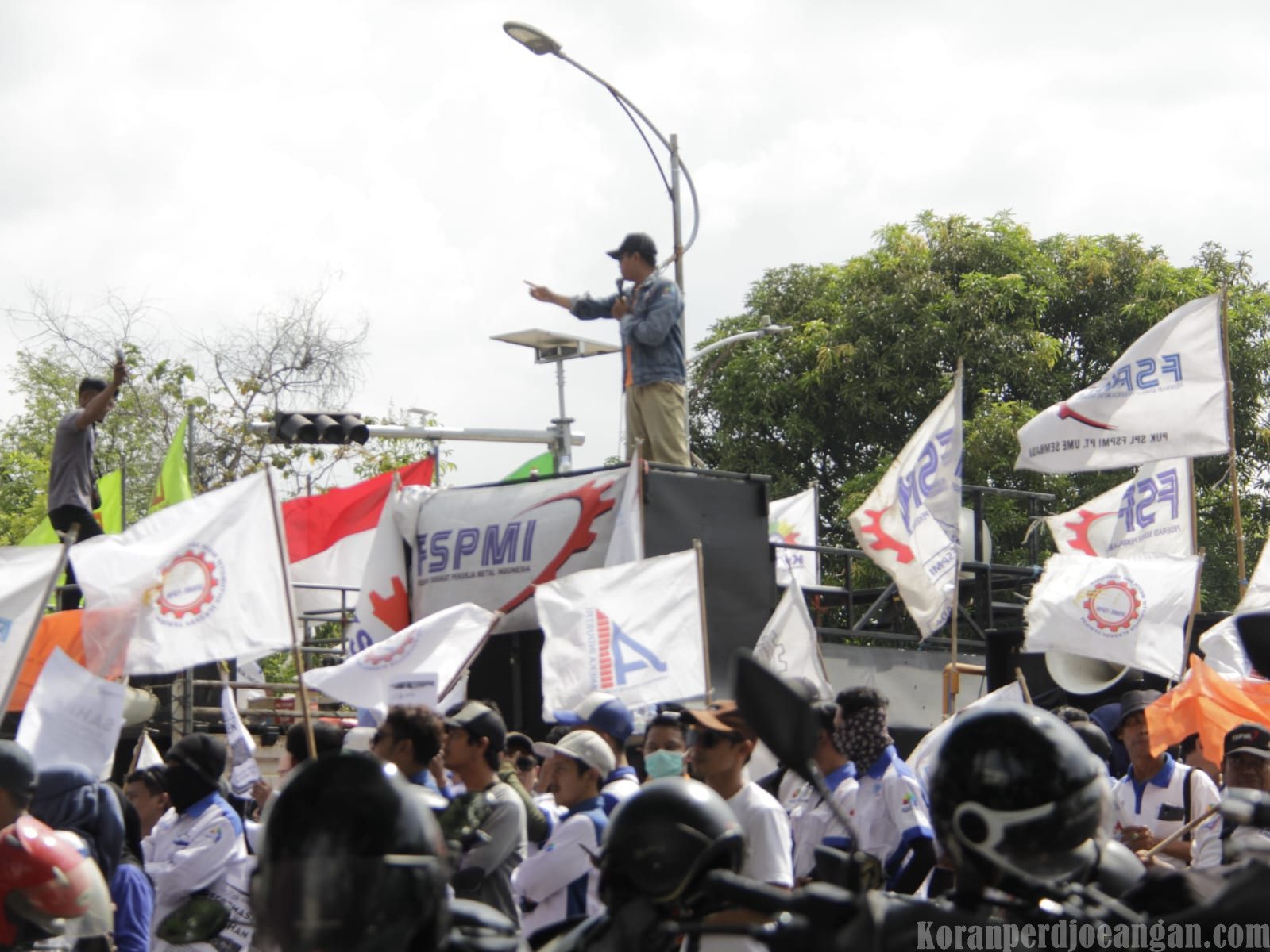Lawan Pembungkaman! FSPMI Jawa Timur Kecam Keras Teror Air Keras terhadap Aktivis KontraS
