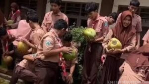 Sembilan SPPG di Gresik Distop Sementara Gegara Menu MBG Berbentuk Kelapa Utuh
