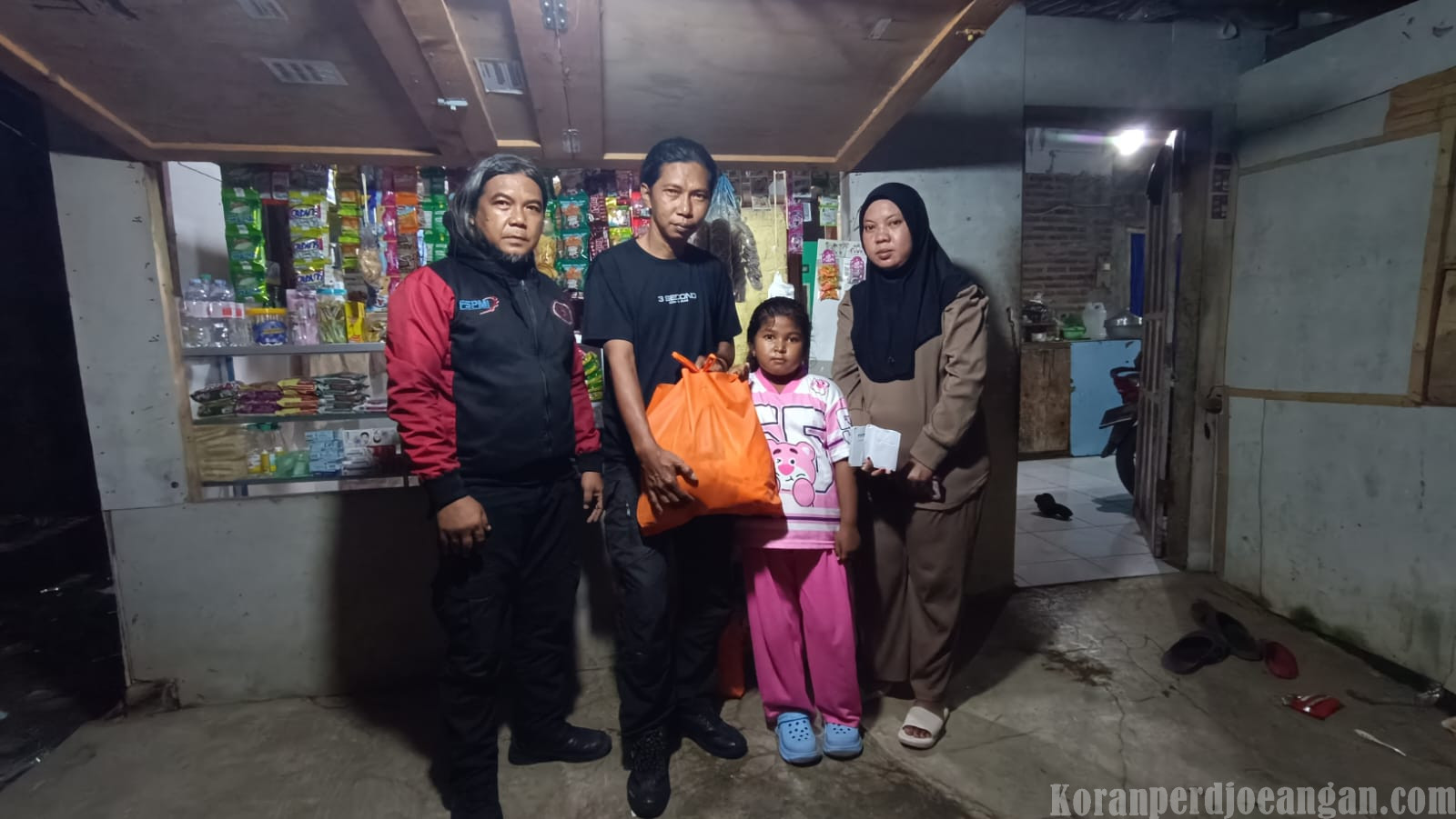 Forum EDH dan Garda Metal DHJ Santuni Keluarga Almarhum Bejo