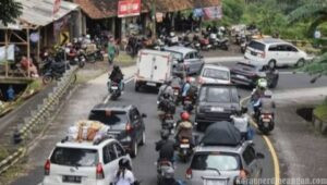 Arus Balik Lebaran, Jalur Gentong Tasikmalaya Padat Merayap