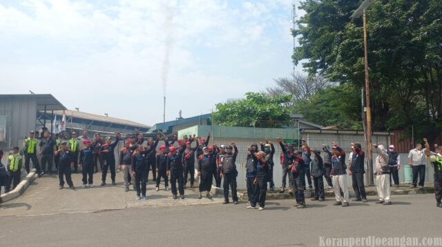 Ketua PC SPAI FSPMI Bekasi: Sampai Siang ini Aksi di PT GDSK Belum Ada Kesepakatan