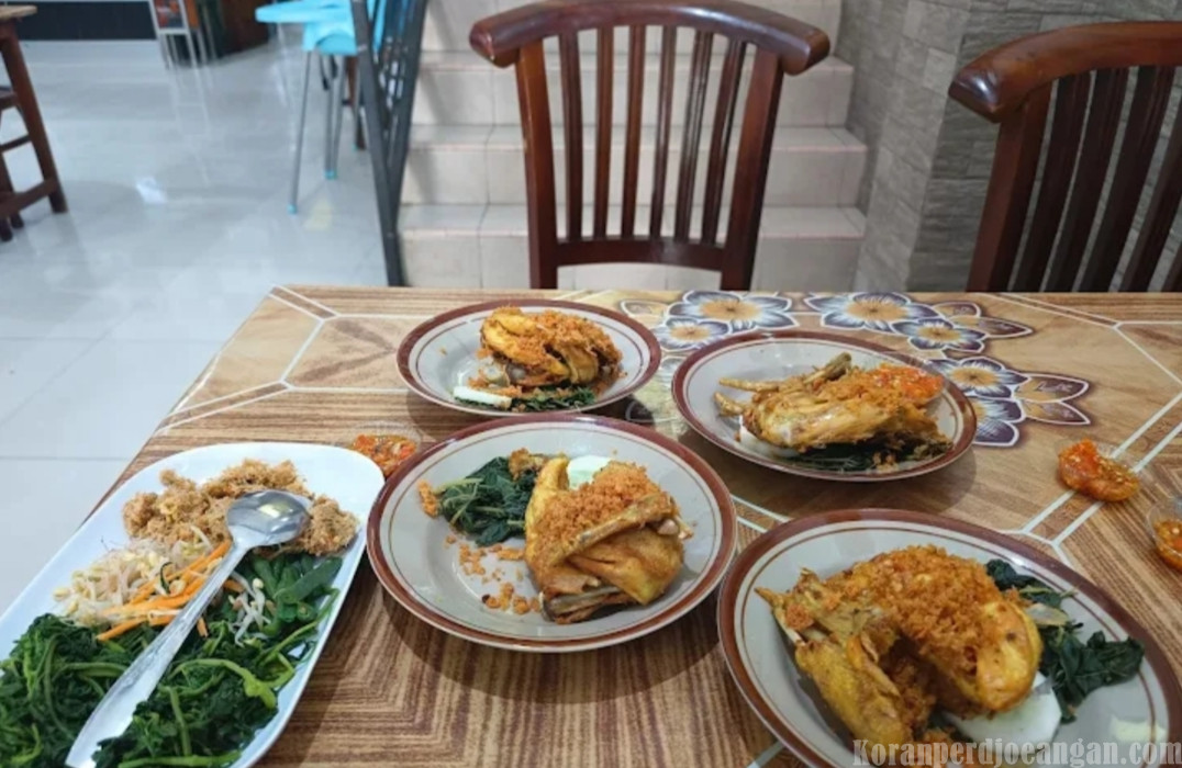 Ritual Rasa di Dapur Bu Paryanti, Sebuah Legenda Ayam Goreng di Wonokarto