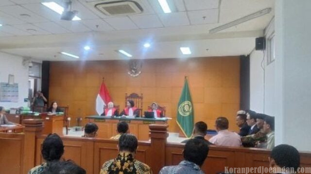 Sidang Ke-2 Gugatan Perdata Terhadap FSPMI, Kuasa Hukum Soroti Keadilan dan Dugaan Intervensi Sidang Ke-2 Gugatan Perdata Terhadap FSPMI, Kuasa Hukum Soroti Keadilan dan Dugaan Intervensi