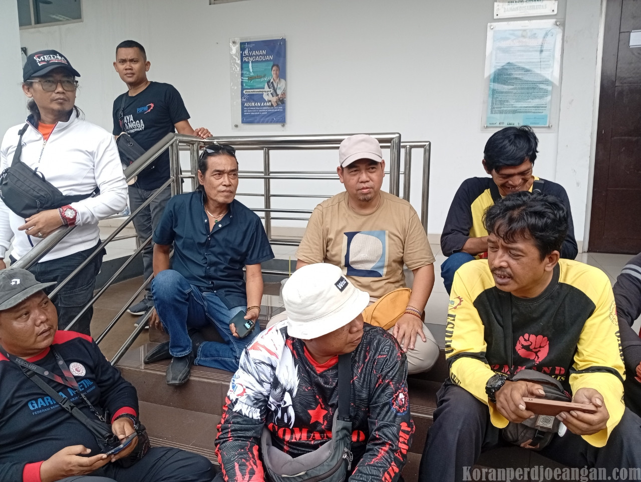 Tak Pernah Absen, Garda Metal FSPMI Konsisten Kawal Sidang Gugatan di PN Jakarta Timur