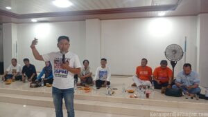 Presiden FSPMI di Konsolidasi Akbar KSPI Karawang: Buruh Masih Seperempat Manusia