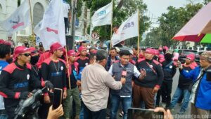 Buruh Sumut Gelorakan Gerakan Konvoi Cari Gubsu Dengarkan Aspirasi Buruh di MayDay 2026