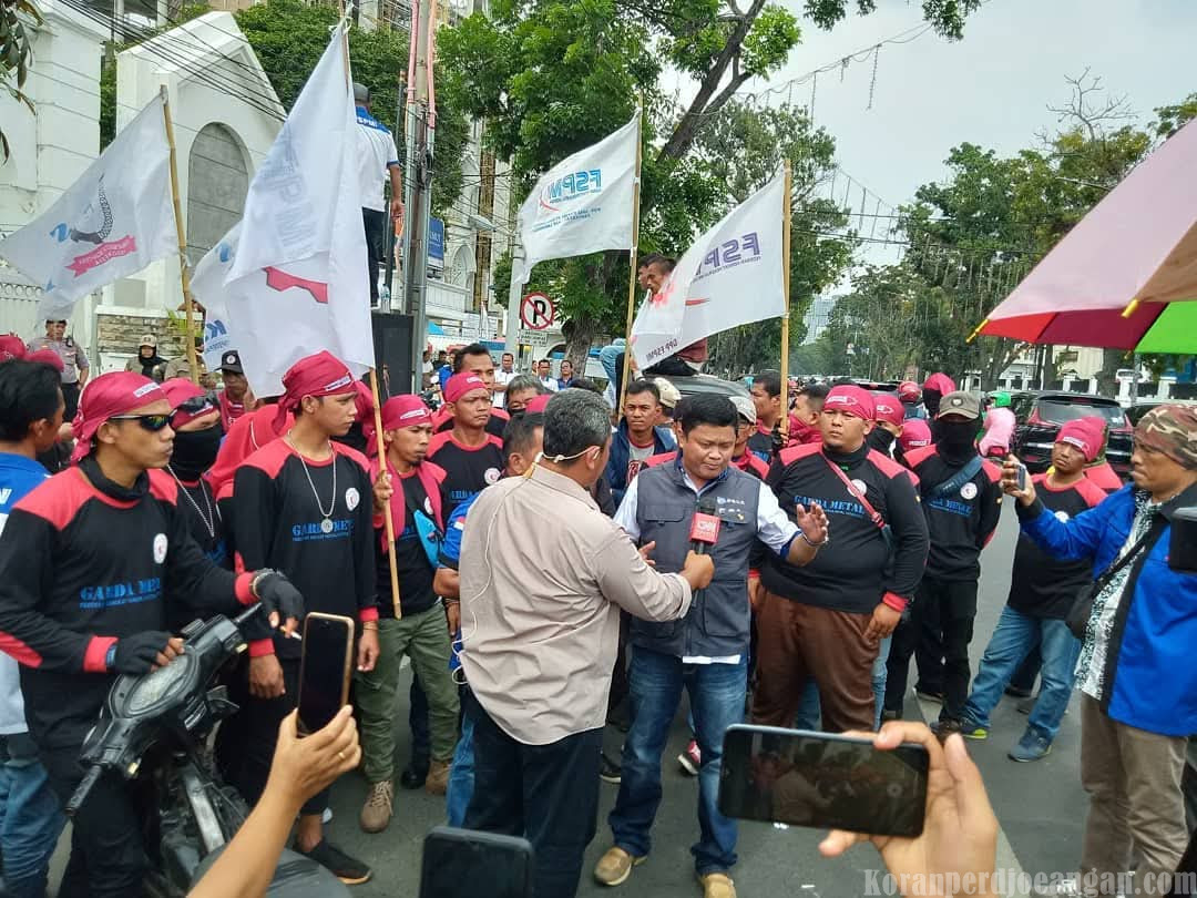 Buruh Sumut Gelorakan Gerakan Konvoi Cari Gubsu Dengarkan Aspirasi Buruh di MayDay 2026