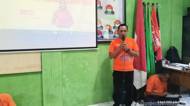 Personal Branding menjadi materi dalam acara Halal Bihalal Partai Buruh Gresik