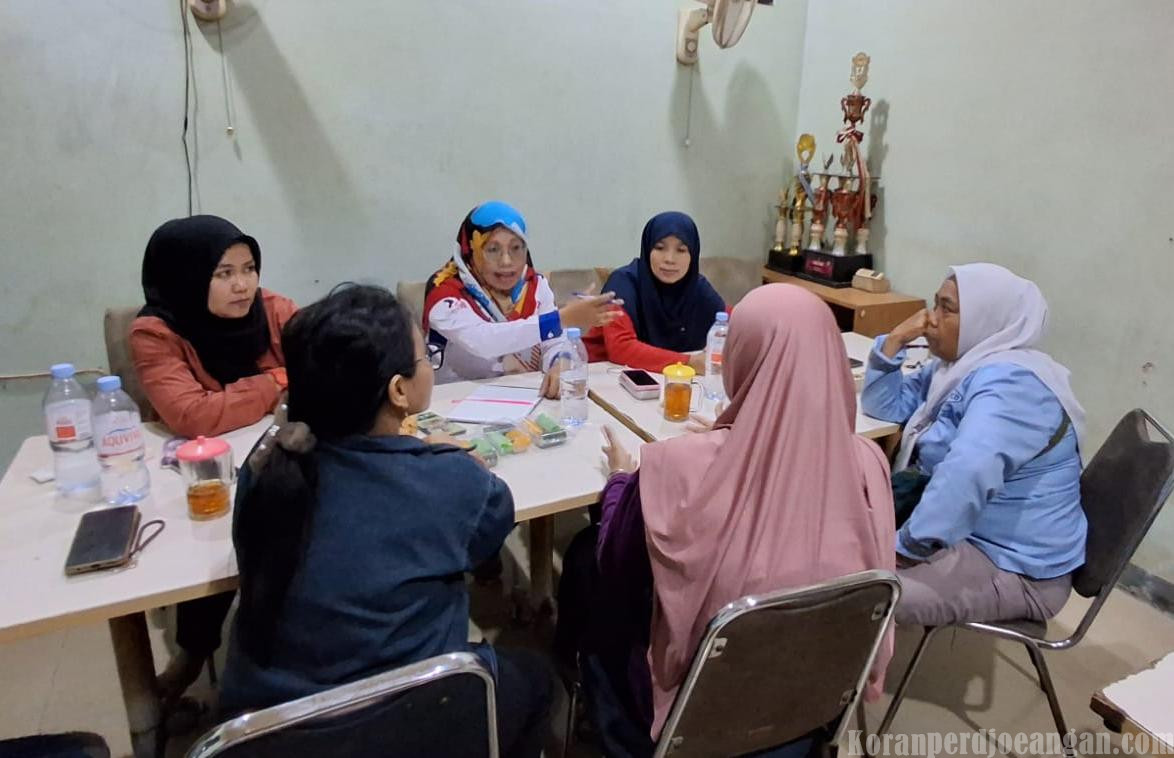 Mematangkan Program Kerja dan Lakukan Beberapa Perubahan, Perempuan FSPMI Bekasi Adakan Rapat