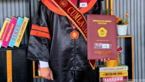 Hakim Adhoc PN Gorontalo dari Keluarga Besar SPLP FSPMI Raih Gelar Magister Hukum Cum Laude