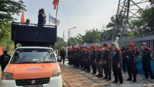 Gelombang Buruh DKI Bergerak ke DPR RI, FSPMI Desak Pengesahan UU Ketenagakerjaan Baru