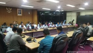 FSPMI Bawa 6 Tuntutan, Di Gedung DPRD Provinsi Riau