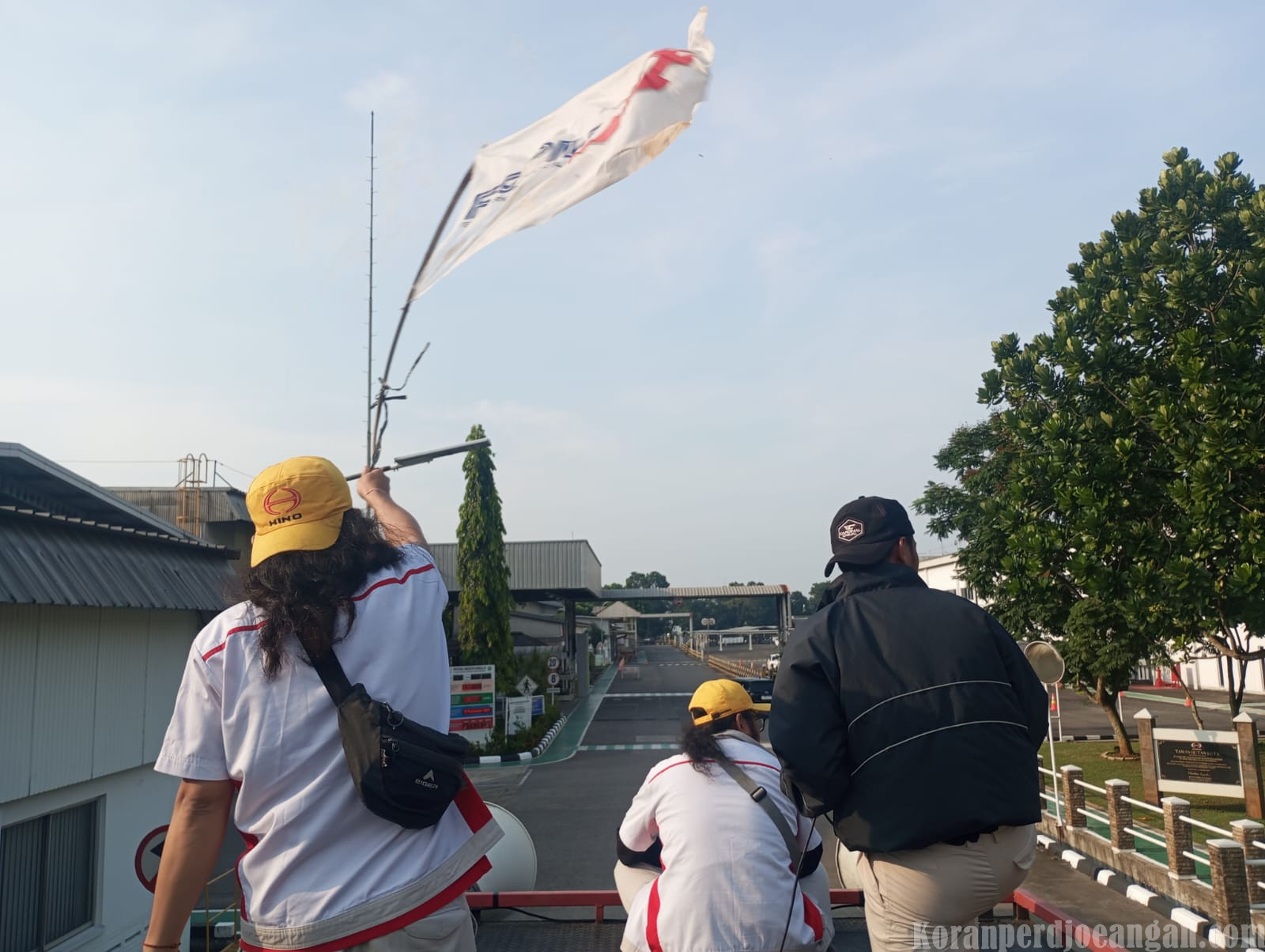 Mobil Komando Serikat FSPMI PT Hino Mengaung di Kandang Sendiri, Ada Apa?
