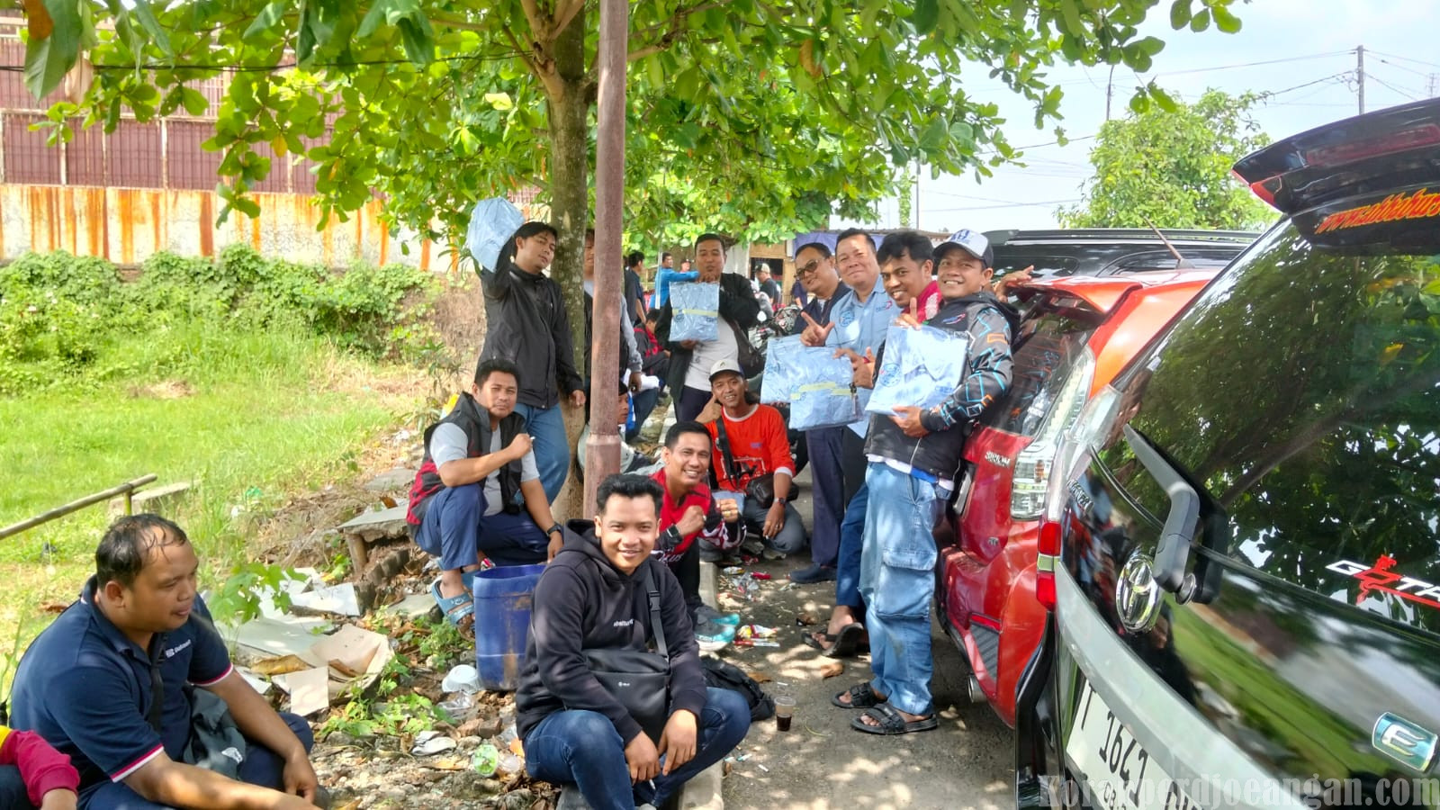 Konsolidasi Akbar KSPI di Karawang: PC dan PUK Tunjukkan Soliditas, Semangat Baru dengan Seragam dan Logo SPLP