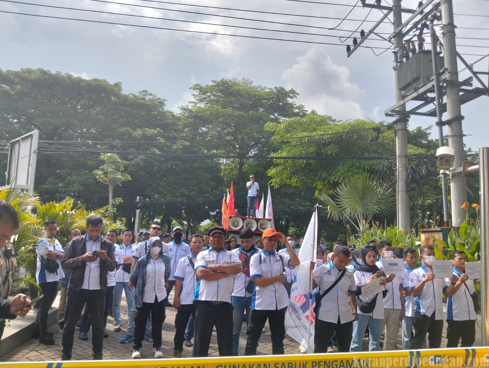 PUK SPAI FSPMI PT ISS Indonesia Jawa Timur Tagih Janji Pembayaran Kelebihan Jam Kerja