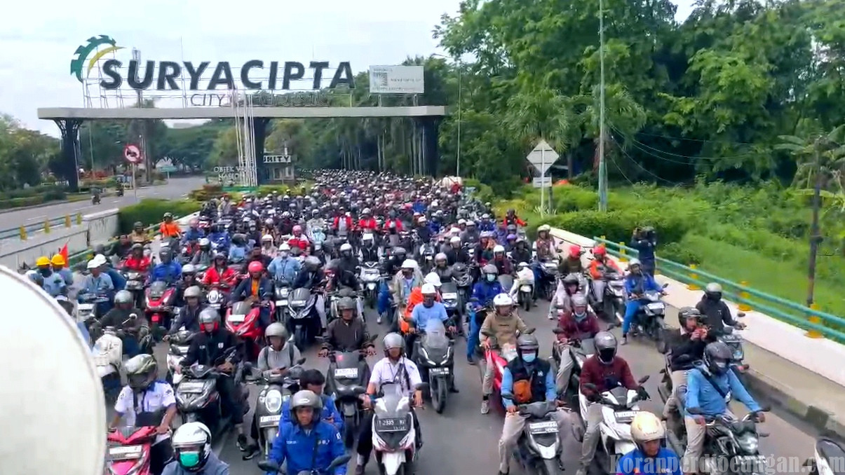 Aksi Pra May Day 2026: Buruh KBPP Karawang Padati Kawasan Industri Suryacipta