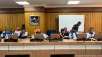 Aksi Buruh FSPMI di Semarang Siap Kawal Dukungan DPRD Jateng untuk UU Ketenagakerjaan Baru dan Penghapusan Outsourcing