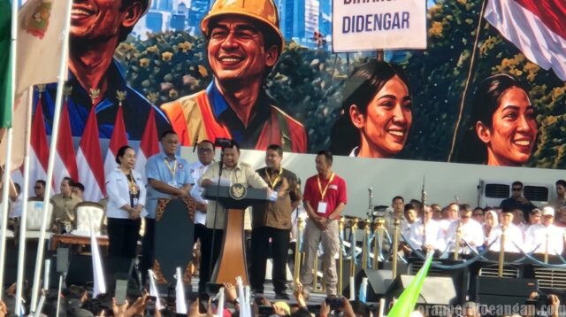 Prabowo di May Day 2026: Potongan Aplikator Ojol Harus di Bawah 10 Persen, Pendapatan Driver Minimal 92 Persen