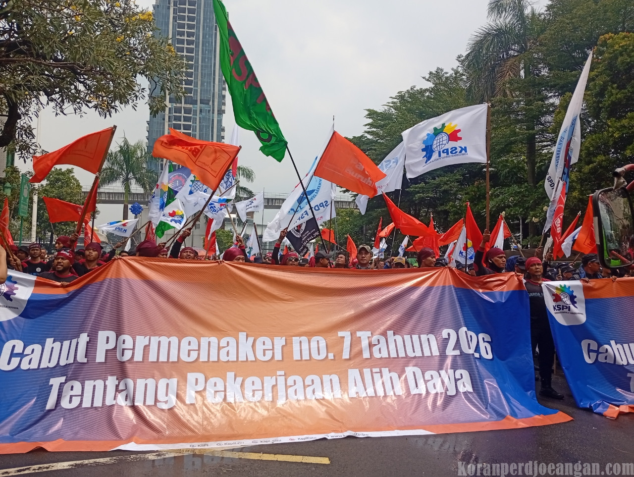 KSPI Demo Kemenaker Tolak Permenaker Nomor 7 Tahun 2026