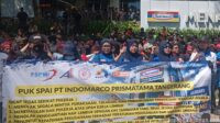 Tanggal Merah yang Kehilangan Warna, Suara Buruh Menggema di Depan Kantor Pusat PT Indomarco Prismatama Tanggal Merah yang Kehilangan Warna, Suara Buruh Menggema di Depan Kantor Pusat PT Indomarco Prismatama