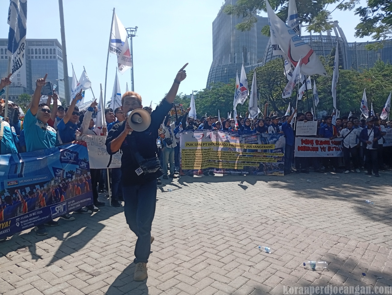 Laba Naik, Hak Dipangkas? Aksi Pegawai Indomaret Bongkar Kebijakan Busuk Manajemen
