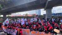 May Day 2026: Ribuan Buruh FSPMI Sulsel Geruduk DPRD, Gaungkan 11 Tuntutan Nasional