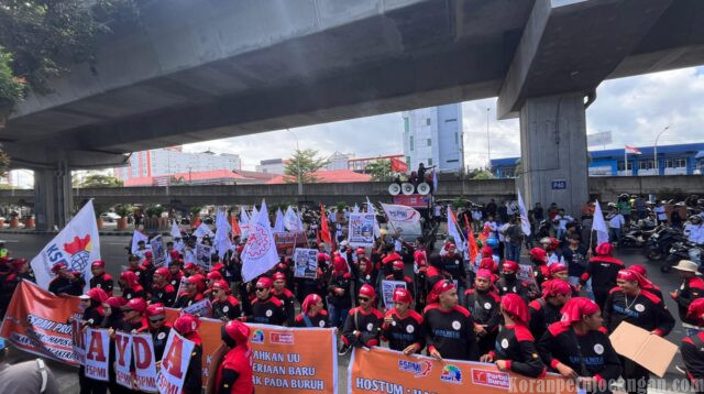Tempuh Lebih dari 200 Km, Buruh Wajo Ramaikan May Day 2026 di Makassar