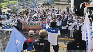 Berangkatkan Ratusan Anggota, PUK SPEE FSPMI PT Omron Hadiri Peringatan May Day 2026 di Monas