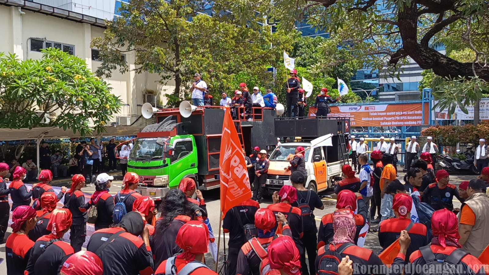 Gelombang Penolakan Menguat: Buruh Tolak Perluasan Outsourcing, Tuding Kebijakan Tak Berpihak
