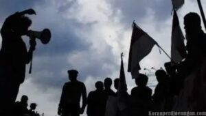 Buruh Masih Dibayangi PHK, Serikat Masih Dibelenggu Ego