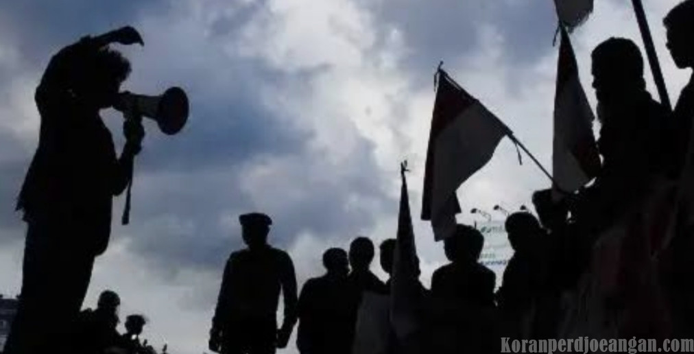 Buruh Masih Dibayangi PHK, Serikat Masih Dibelenggu Ego