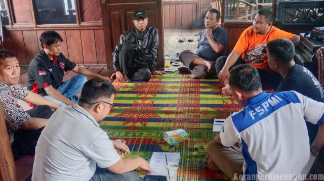 Rapat Rutin Sekaligus Persiapan Musnik Ke-5 Serikat FSPMI PT Corinthians Industries Indonesia Berlangsung Penuh Semangat dan Soliditas