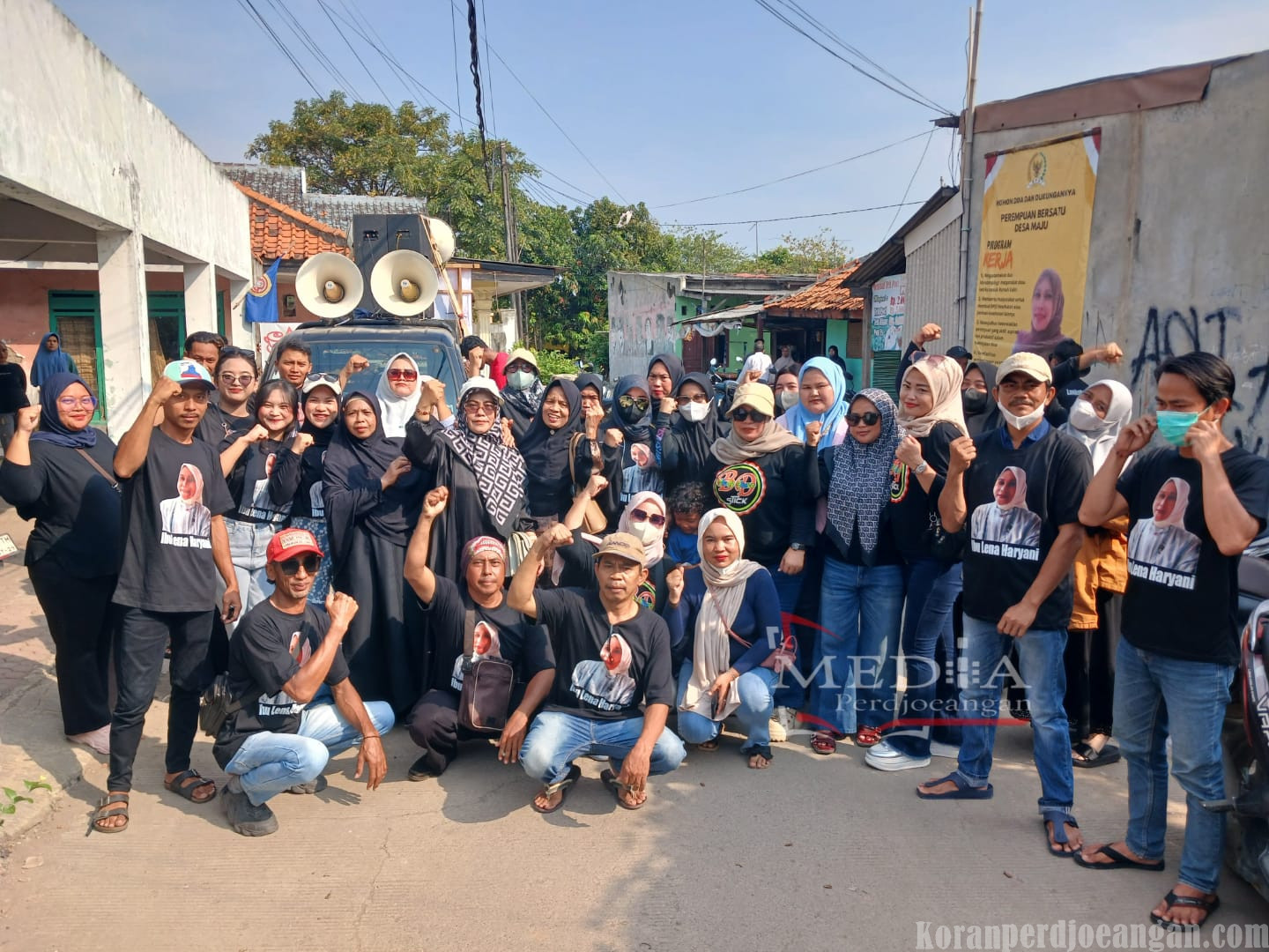 Antusias Pendukung Lena Haryani Dalam Pengambilan Nomor Urut Calon BPD Telaga Murni