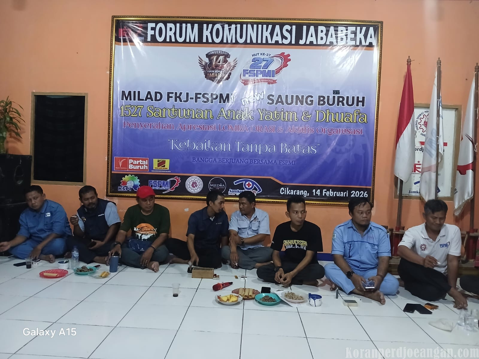 Guna Maksimalkan Penggunaan Saung Buruh, Pengurus FKJ FSPMI Lengkapi Fasilitas